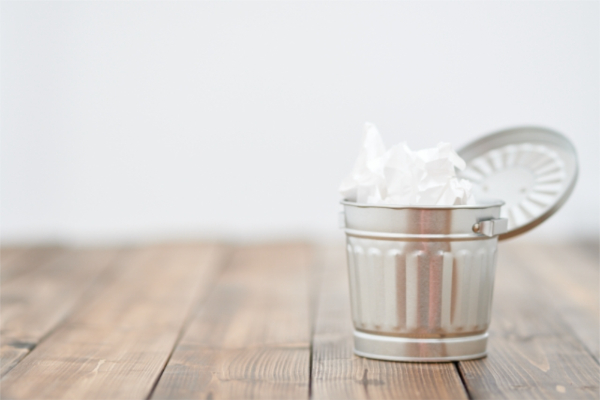 アクリルキーホルダーのゴミの分別方法