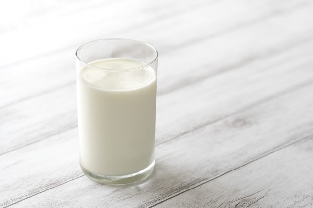 タンブラーに入れてはいけない牛乳