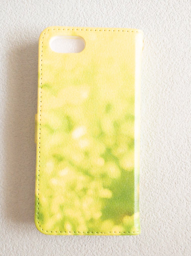 ハチさん　iPhone11iPhone11 手帳型スマホケースthumb2