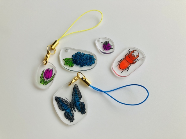 キーホルダーを手作りしよう！プラ板を使った簡単ハンドメイドについて